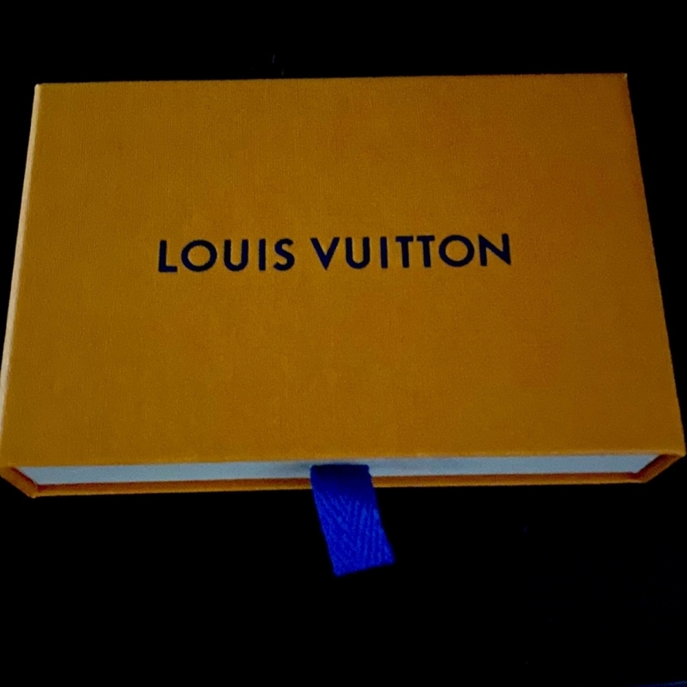 Louis Vuitton Monogram Canvas Good Luck Bangle 💚 co,es with LV Box - Picture 11 of 12